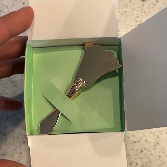 Beekman 1802 Wicked Whipped Body Cream in Green Box - Picture 6 of 7